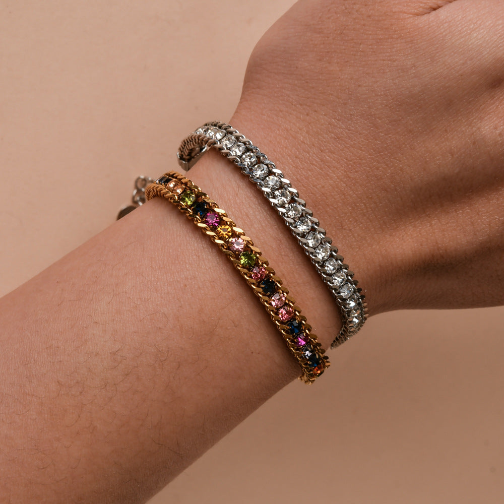 BRACELET