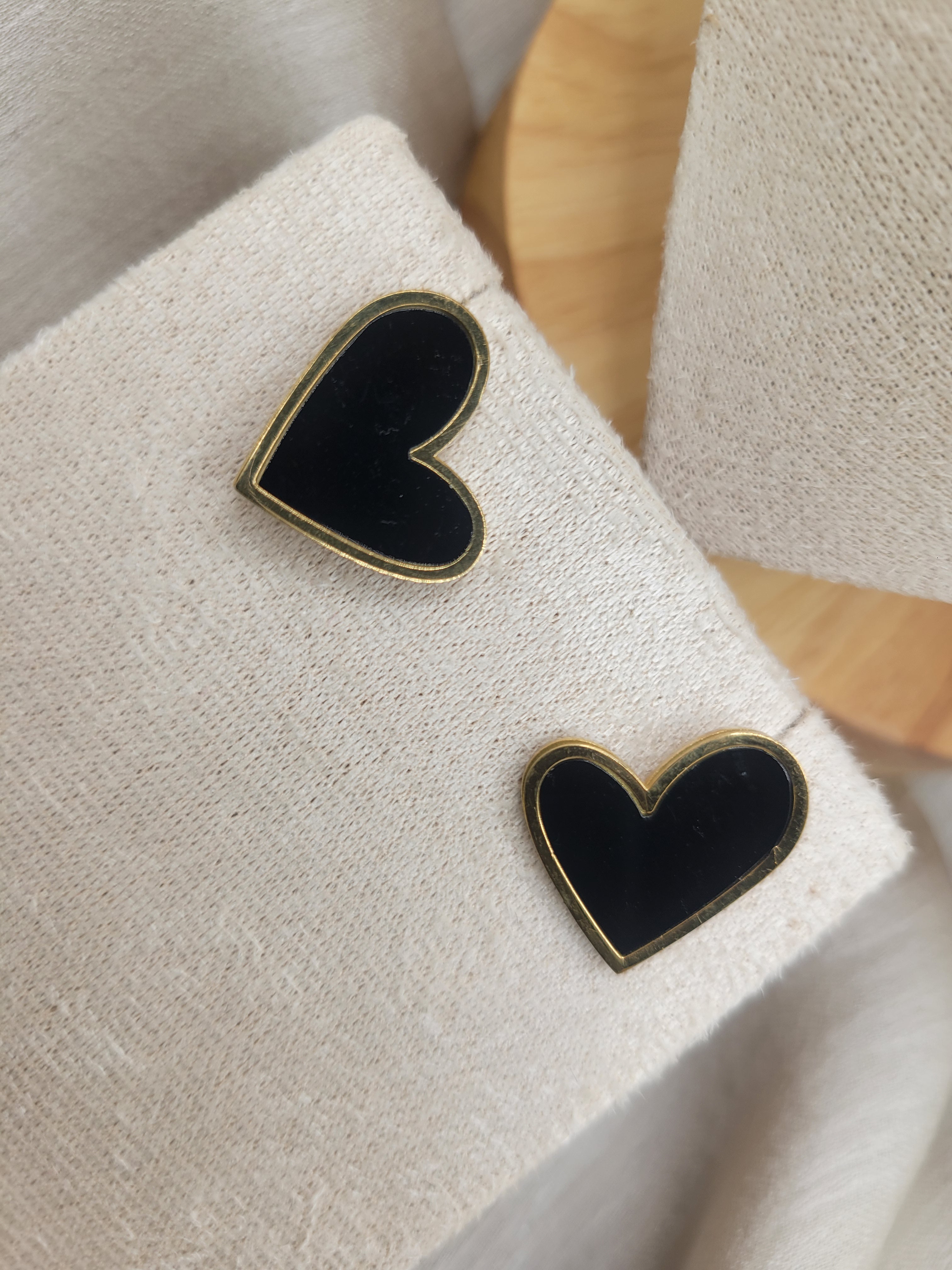 Heart Gold Black Earrings